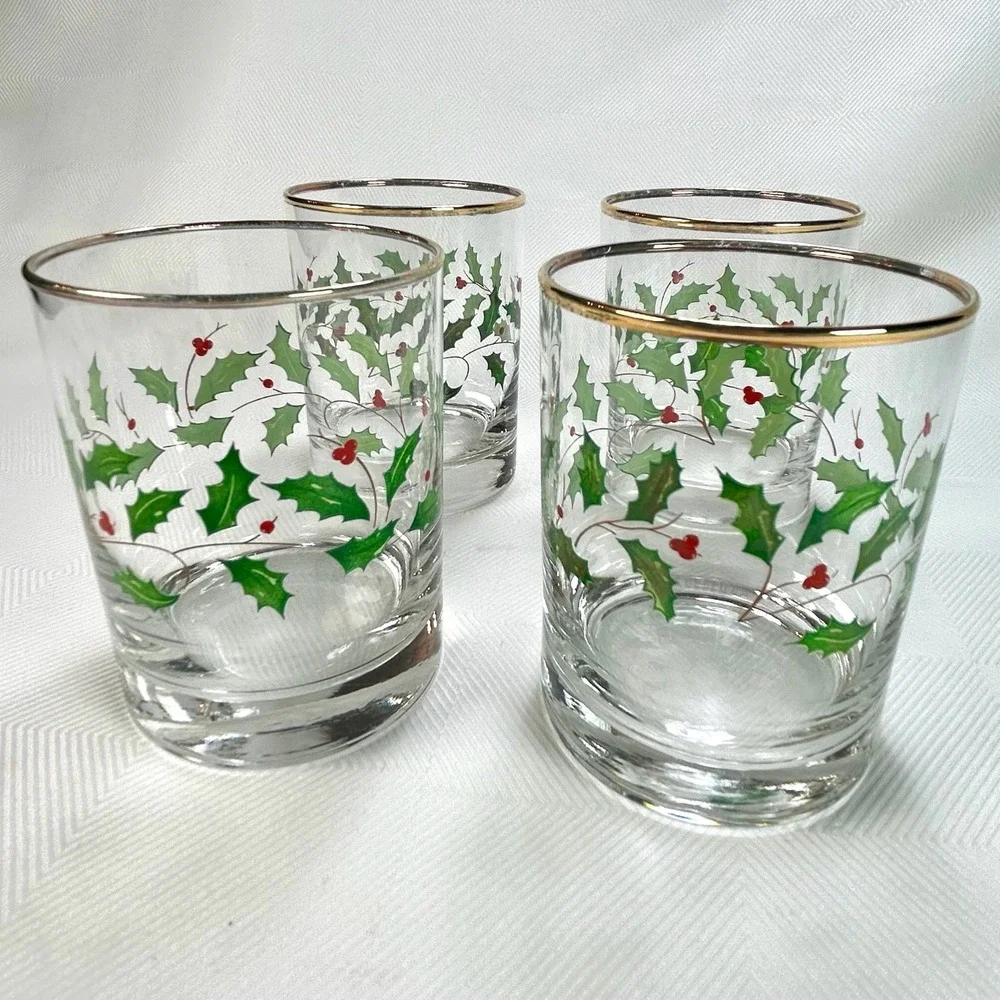 Lenox holly berry